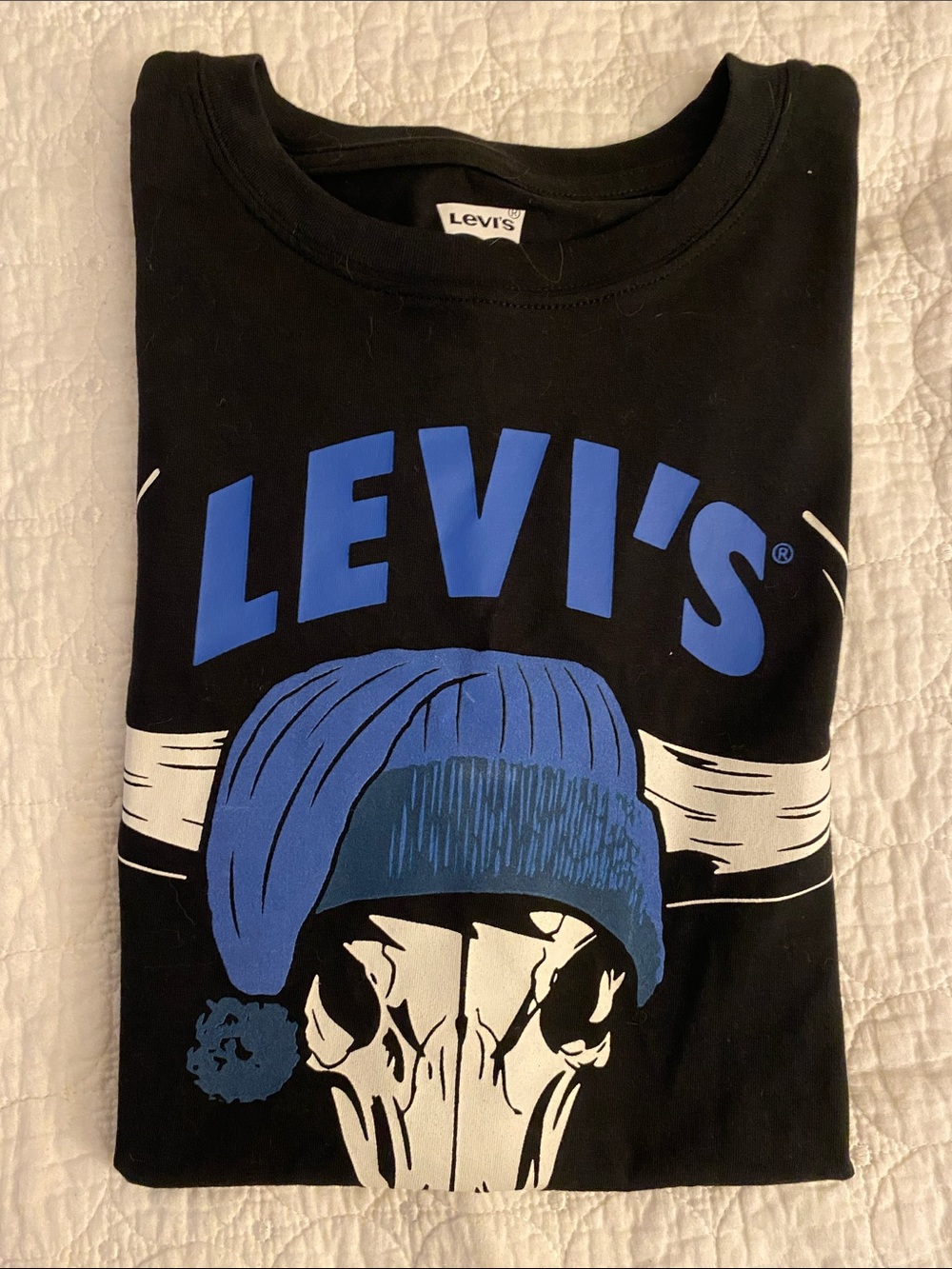 Levi's Black Tee with Blue and White Skull Graphic